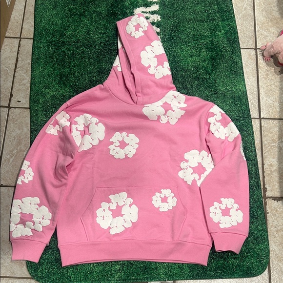 Denim Tear The Cotton Wreath Sweatshirt (Pink) (FW23) - Picture 1 of 13